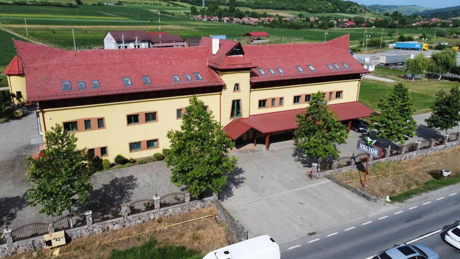 Motel Vector Gaesti Exterior photo